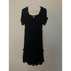 Blush Maternity Dress Medium Black Ruffle Hem Short Sleeve Smocked‎